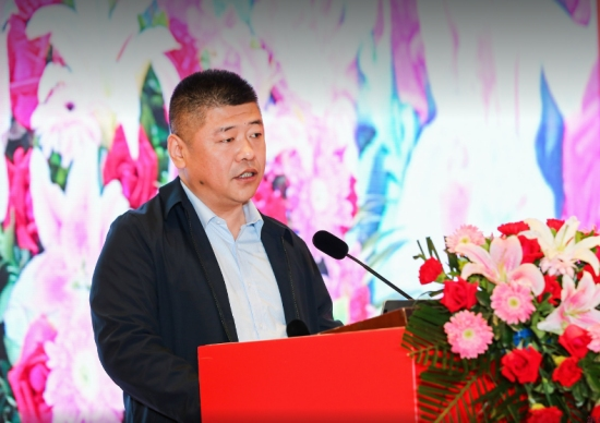 希望各界繼續(xù)通力合作、鼎力相助，不斷提高鑄鍛工藝水平